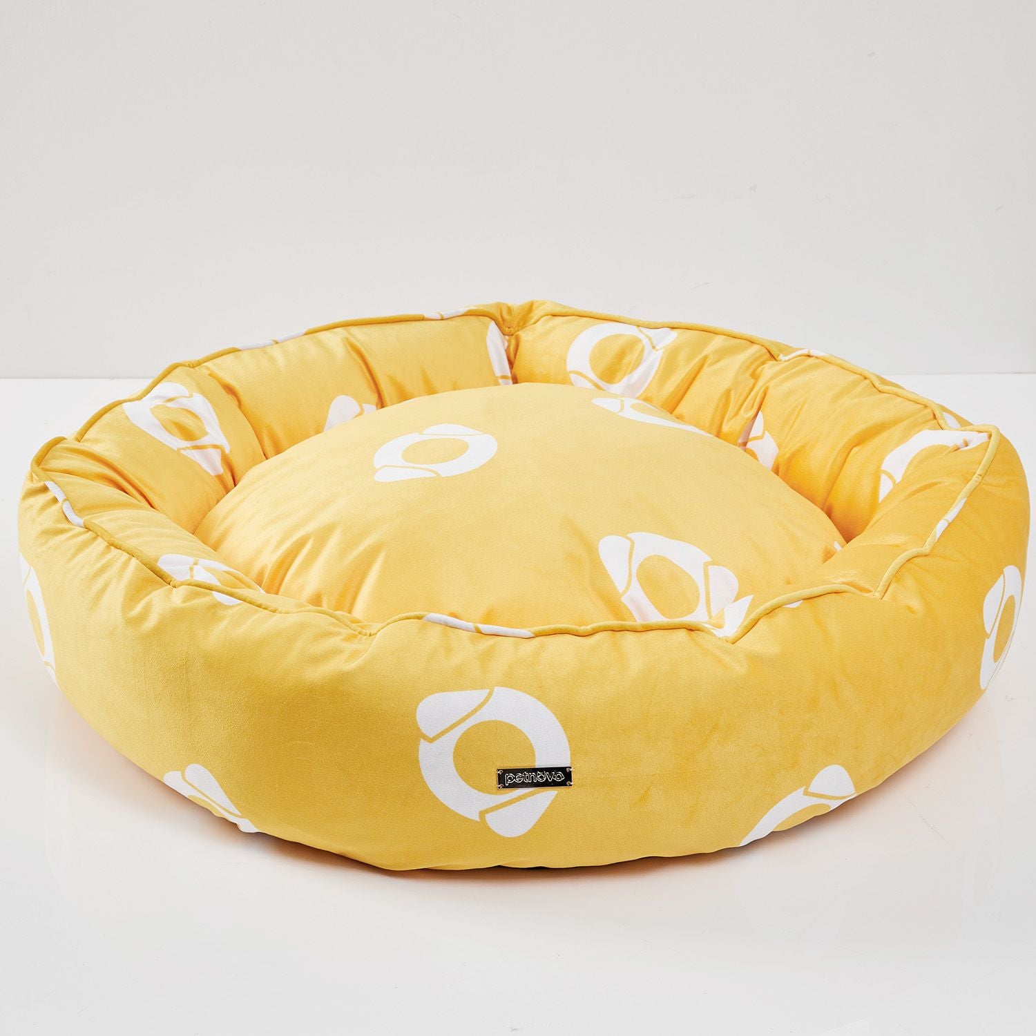 Blankets for household pets