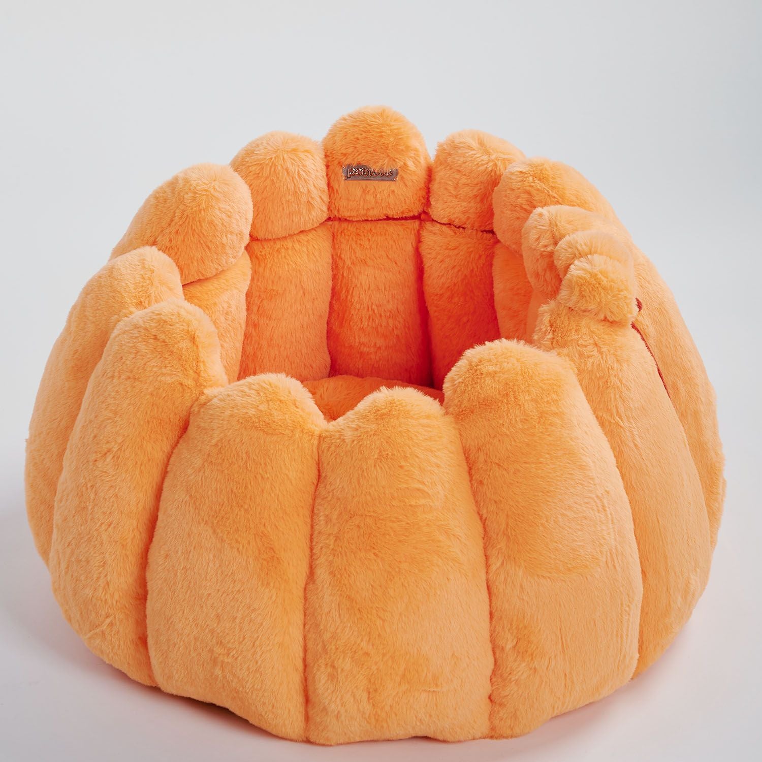 Nesting boxes for household pets